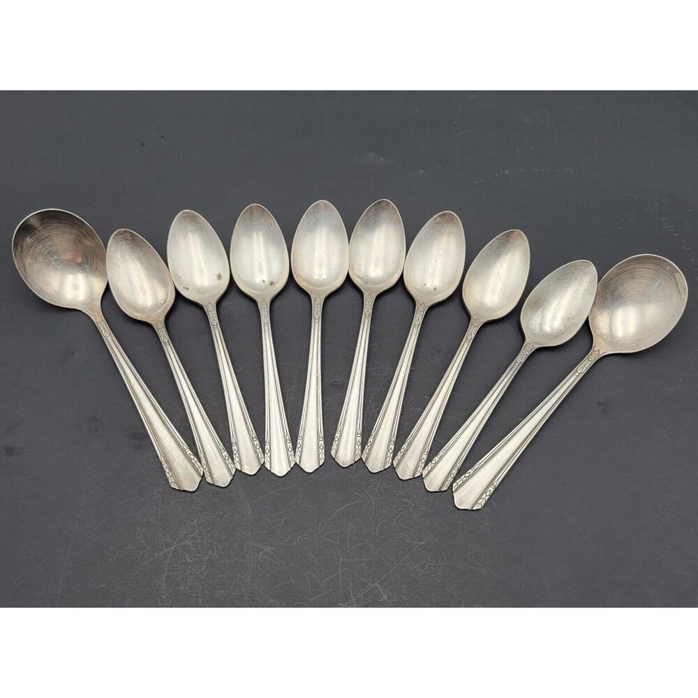 Lot 10 pcs 1934 WM A Rogers A1 Plus Silver Oneida Malibu 2 Soup 8 TeaSpoons